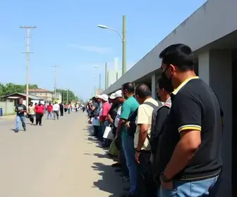 eleitores formam filas em Fortaleza